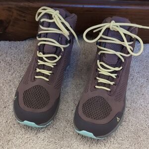 Vasque Women's Hiking Shoes in Brown and Cream